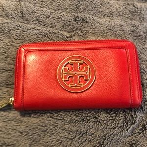Tory Burch wallet